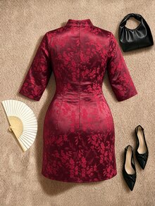 EastFlair Plus Size Elegant Solid Color Jacquard Button 3/4 Sleeve Dress - Burgundy - View 7