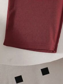 SHEIN Genkimix Kids 2件組女孩韓風休閒白色蝴蝶結刺繡對比色白色領長袖短版上衣與喇叭寬腿褲套裝，適合春季與秋季上學、旅行、日常穿著 - 酒紅色 - 查看 5