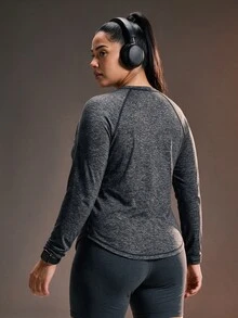 Powerista تي شيرت نسائي مقاس كبير بتصميم ألوان متباينة كاجوال للاستخدام اليومي والسفر والرياضة - رمادي غامق - مشاهدة 2