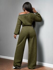 Slaydiva 2025秋冬新款音樂節度假風 西部遊牧風 生日派對畢業季學生穿搭 日常街頭百搭休閒 字母印花拉鍊領不對稱肩 + 直筒運動褲 灰色仿雪水洗女款兩件套-A - 軍綠色 - 查看 2