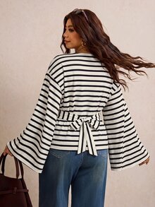 Elaquor Plus Size Minimalist Striped Colorblock Waist-Cinching T-Shirt For Daily Wear - Black and White - View 2