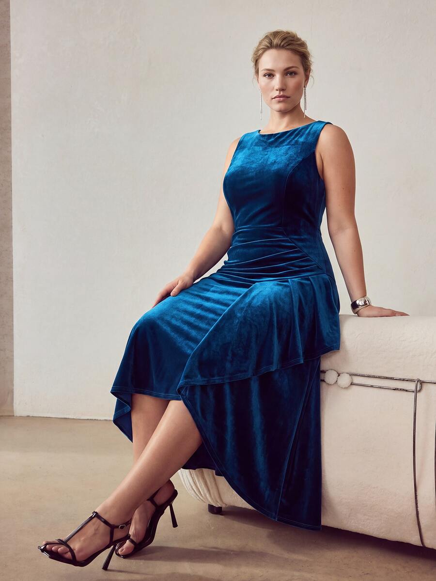 MOTF PREMIUM WOMEN'S PLUS SIZE VELVET FABRIC STRUCTURED DESIGN MIDI DRESS - Blue - View 1