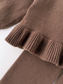 SHEIN Set Sweater Bayi, Desain Jacquard Pita Manis, Atasan Kardigan Lengan Panjang Elegan dengan Bagian Depan Terbuka Lembut dan Celana Nyaman, Eksklusif untuk Bayi Baru Lahir, Menciptakan Gaya Kasual, Sederhana Namun Modis - Coffee Brown - View 5