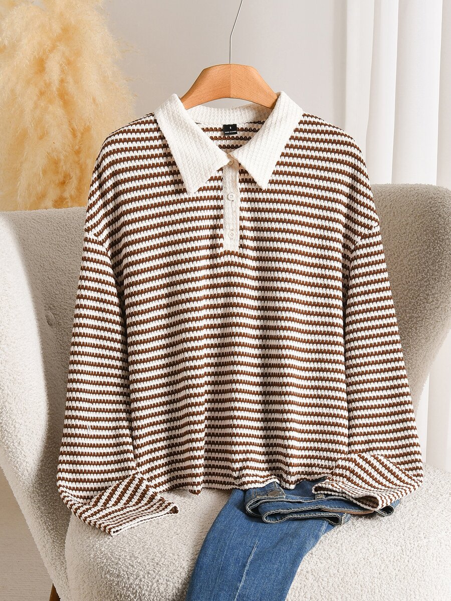CosyJoli Sweatshirt Lengan Panjang Wanita dengan Kancing Setengah Plaket, Garis-garis, dan Warna Kontras - Coklat - View 1