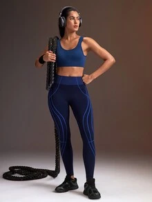 Powerista حمالة صدر رياضية نسائية بلون موحد بتصميم بسيط - أزرق بحري - مشاهدة 7