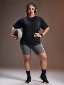 Powerista Kaos Olahraga Kasual Serbaguna Lengan Pendek Kerah Bulat Warna Polos untuk Wanita Ukuran Besar - Hitam - View 4