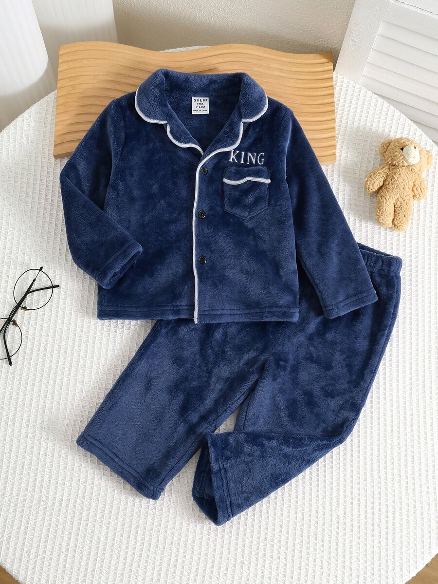 SHEIN 男嬰字母刺繡毛絨單排扣長袖上衣與長褲居家服 - 寶藍色 - 查看 1