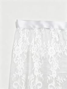 GlowEve CURVE Rok Renda Seksi Berbelahan Elegan Ukuran Plus untuk Musim Semi, Musim Panas, dan Musim Gugur - Putih - View 5