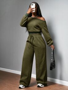 Slaydiva 2025秋冬新款音樂節度假風 西部遊牧風 生日派對畢業季學生穿搭 日常街頭百搭休閒 字母印花拉鍊領不對稱肩 + 直筒運動褲 灰色仿雪水洗女款兩件套-A - 軍綠色 - 查看 6