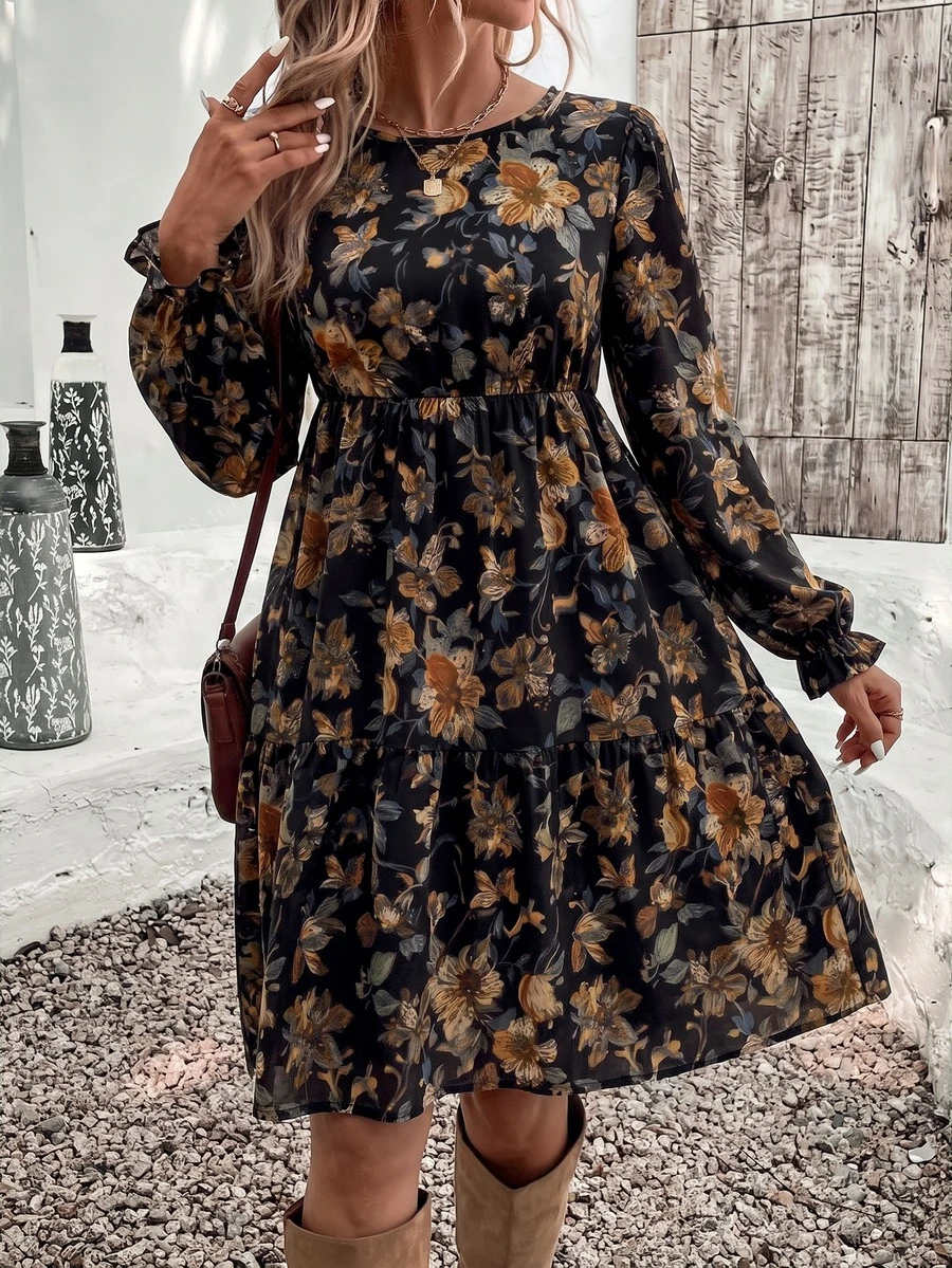 SHEIN VCAY 休閒極簡復古波希米亞花卉印花寬鬆圓領大尺碼洋裝,適合秋冬穿著 - 彩色 - 查看 1