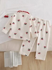 SHEIN 2件組女孩睡衣套裝，翻領荷葉邊開襟設計，櫻桃印花，保暖柔軟親膚絨毛長袖褲家居服套裝 - 杏色 - 查看 2