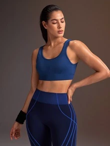 Powerista حمالة صدر رياضية نسائية بلون موحد بتصميم بسيط - أزرق بحري - مشاهدة 4