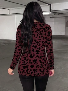 SHEIN LUNE 女款秋冬新款熱銷豹紋圖案休閒百搭大尺碼T恤 - 彩色 - 查看 2