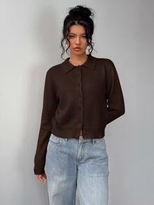SHEIN BASICS 女款休閒素色長袖寬鬆短版開襟針織外套 秋季開學季校園風 淡黃色 教師辦公室日常穿搭 - 咖啡棕 - 查看 7