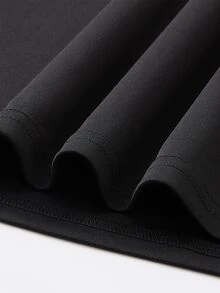 HypeHours Men's Solid Color Crew Neck Fashion Minimalist Versatile T-Shirt - Black - View 3
