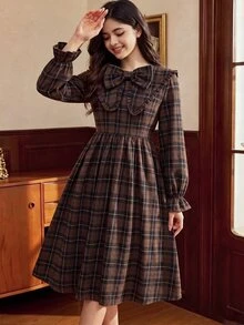 Tween女孩長袖格紋收腰蝴蝶結誇張領長洋裝 秋冬款 - 卡其色 - 查看 8