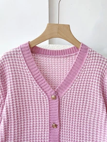 SHEIN 青少年女孩秋冬休閒優雅復古學院風粉色與白色格紋提花針織開襟外套，年輕時尚穿搭，適合搭配襯衫與洋裝，完美適用於返校季、秋冬出遊與日常穿著 - 粉色 - 查看 4