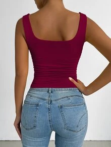 SHEIN PETITE 酒紅色基本款方領寬肩帶背心，適合日常通勤、音樂節、約會之夜、海灘度假、返校季、休閒購物、酒吧聚會、休閒運動風、居家慵懶穿搭 - 酒紅色 - 查看 2