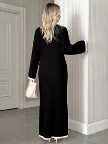 SHEIN طقم نسائي من قطعتين: كنزة صوفية محبوكة مضلعة وتنورة ماكسي مع تفاصيل أزرار وحافة مفرغة - أبيض وأسود - مشاهدة 2