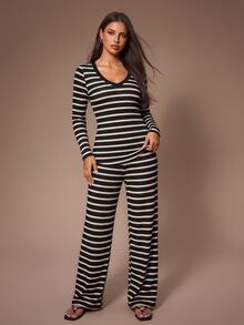 Lazeform Standard Size Casual Women's Pajama Set, Fashionable Striped Print V-Neck Design, Wearable Loungewear Set - Black - View 4