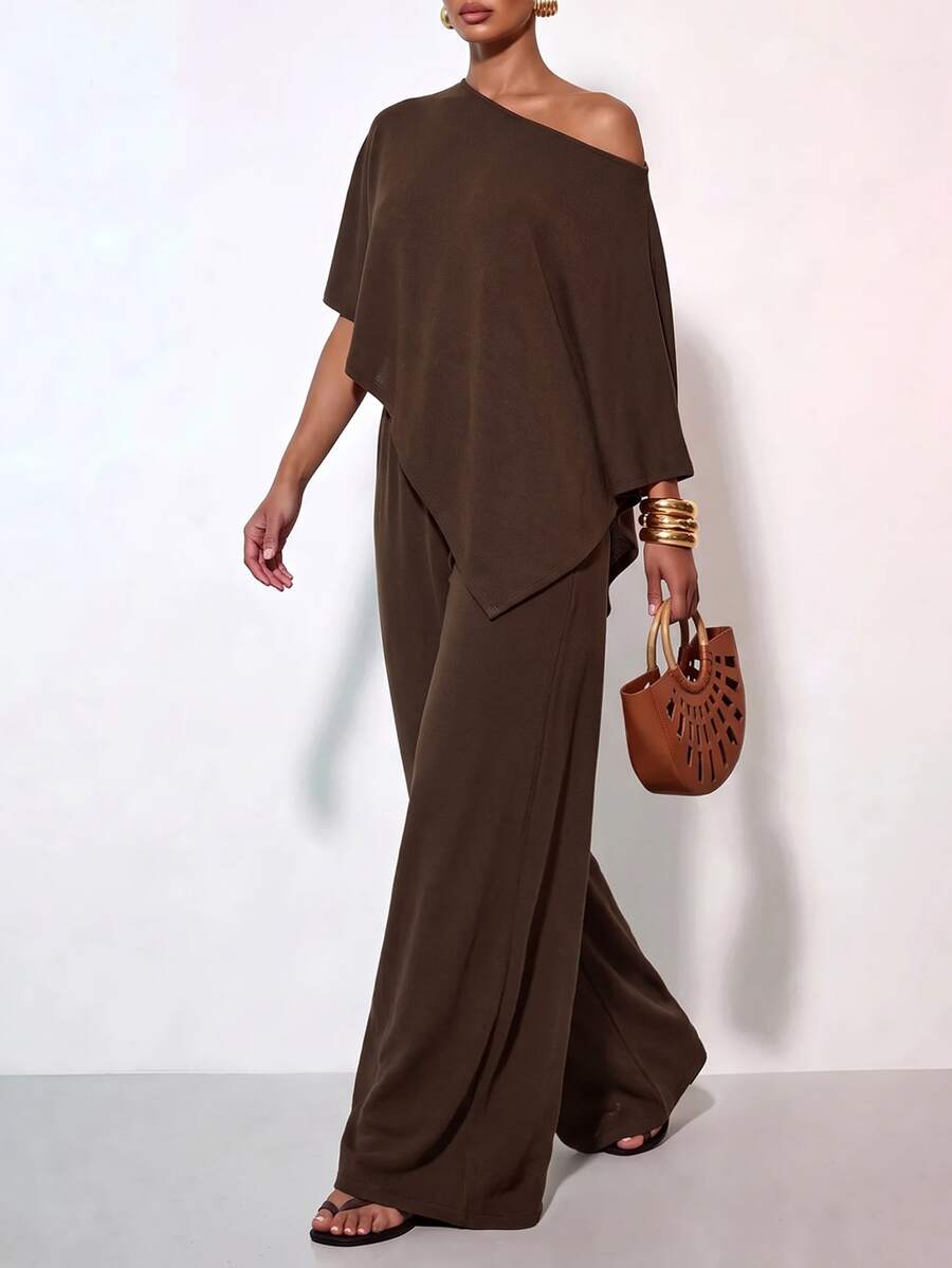 Zivah Set Kasual Wanita Atasan dan Celana Panjang dengan Bahu Asimetris Warna Polos - Coklat - View 1