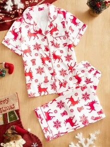CoupledUp Set Piyama Wanita Motif Natal Rusa Merah & Putih dan Kepingan Salju dengan Kerah Lapel Sutra Imitasi - Merah - View 2