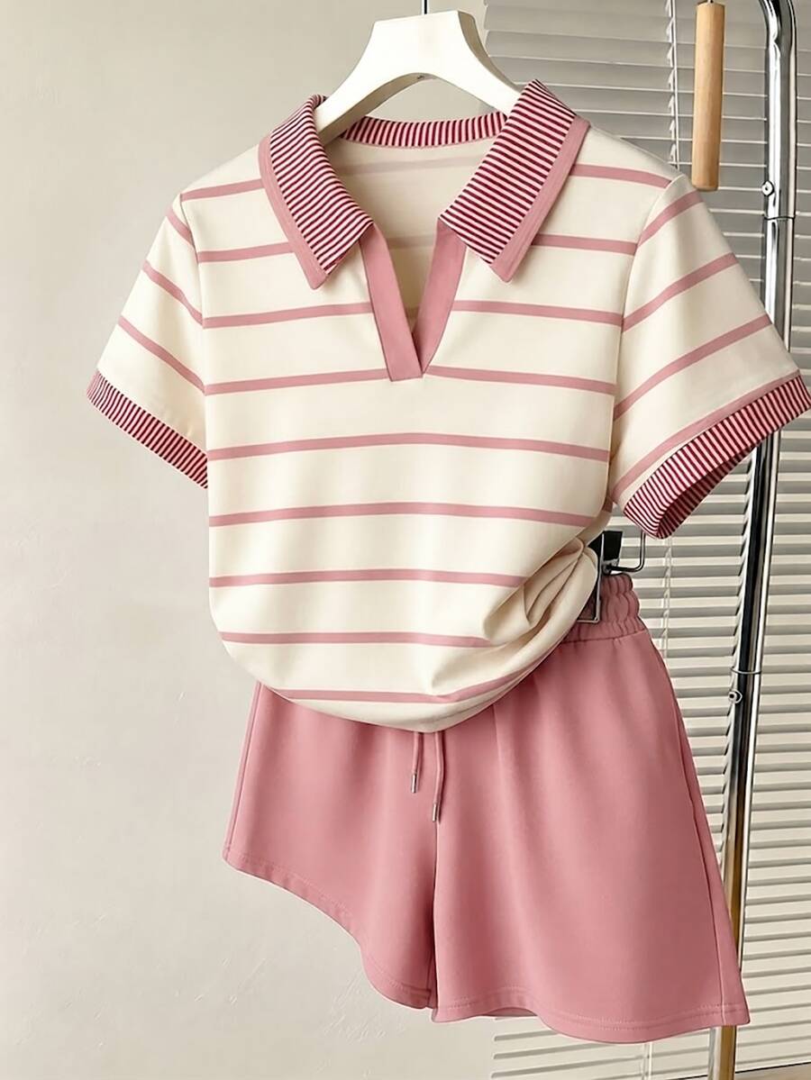 Resyla 粉色與白色條紋 Polo 領 V 領短袖上衣 + 高腰抽繩休閒短褲 2 件套 - 彩色 - 查看 1