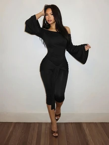 Slaydiva Women's Solid Color Asymmetrical Shoulder Casual Daily Wear Jumpsuit - Black - View 3