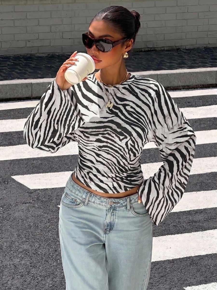 Muchica Nouveau T-shirt à manches longues blanc & gris vintage à rayures zébrées, coupe slim, top basique élégant et décontracté pour le printemps, l'été, l'automne et l'hiver, convient pour les sorties et les fêtes, tenue à rayures zébrées pour femmes - Multicolore - Voir 1