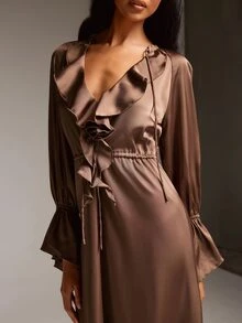 COSMINA Gaun Maxi Boho Satin Cokelat Wanita, Gaun dengan Hem Asimetris dan Tali Serut Berumbai - Coklat - View 6
