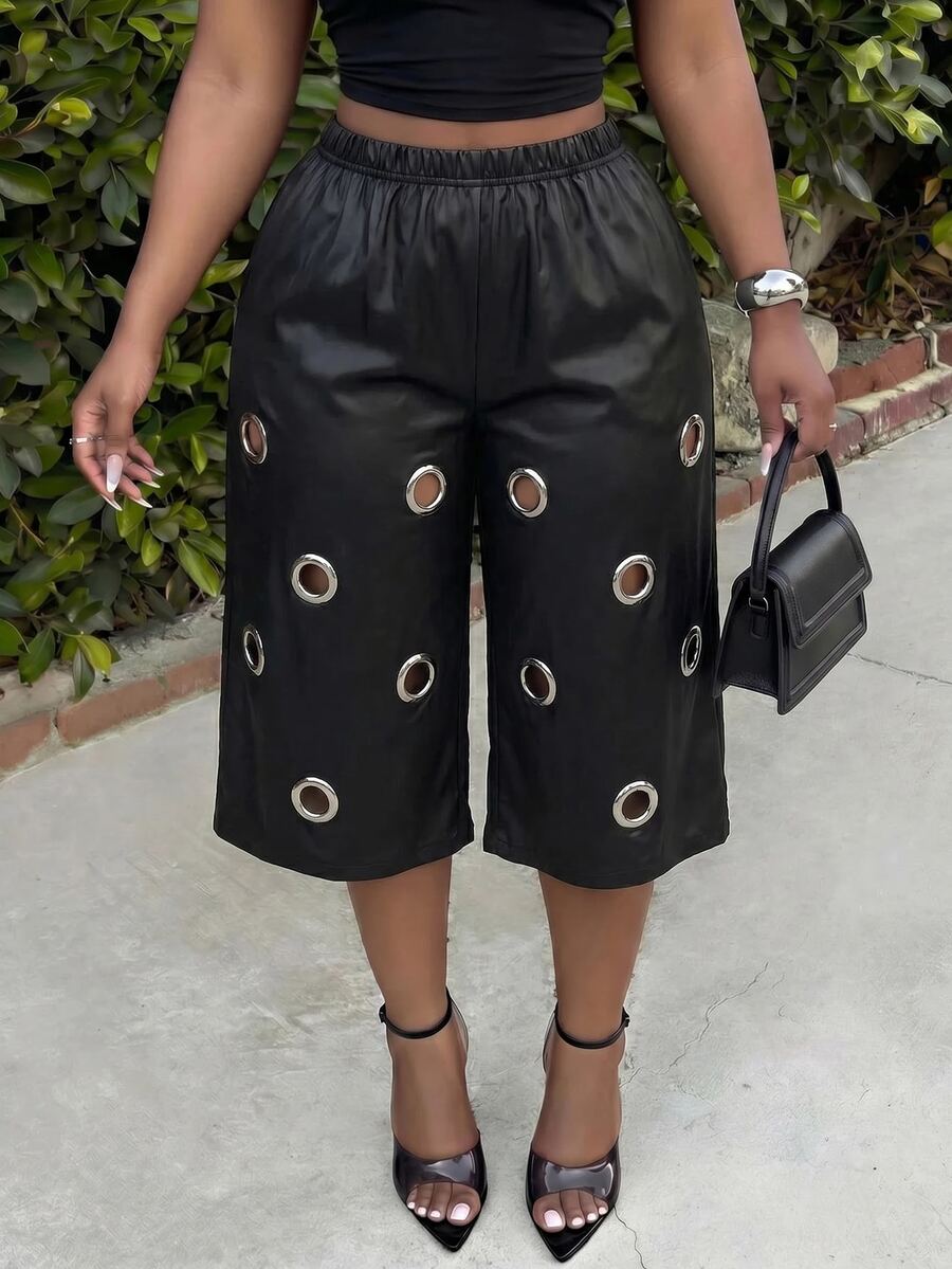 SHEIN CURVE+ US22 Plus Size Women's Street Hip-Hop Style Perforated PU Material Fashion Capri Pants, Autumn/Winter - Black - View 1