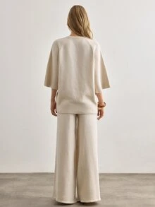 SHEIN طقم نسائي من قطعتين كاجوال بلون بيج حجري، كنزة فضفاضة بأزرار أمامية وبنطلون كنزة بساق واسعة - كريم - مشاهدة 6