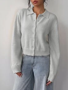 SHEIN BASICS 休閒素色長袖寬鬆短版女款針織開襟衫 秋季外套 返校季 校園風 淡黃色 教師 辦公室 日常穿搭 - 淺灰色 - 查看 8