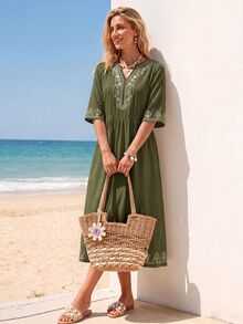 Sylviya Lässiges weißes Damen-Sommerkleid mit Blumenmuster und V-Ausschnitt für den Urlaub - Armeegrün - Übersicht 6