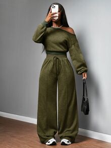 Slaydiva 2025秋冬新款音樂節度假風 西部遊牧風 生日派對畢業季學生穿搭 日常街頭百搭休閒 字母印花拉鍊領不對稱肩 + 直筒運動褲 灰色仿雪水洗女款兩件套-A - 軍綠色 - 查看 5