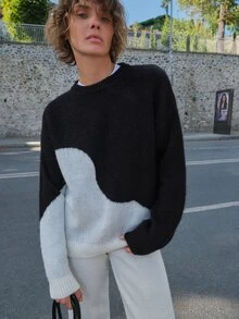SHEIN كنزة صوفية محبوكة ناعمة برقبة عالية بتصميم كتل لونية - أبيض وأسود - مشاهدة 7