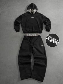 Manfinity Roghcode Men's Fashion Loose Hoodie Sweatshirt Set, Vintage Tree Branch Nature Minimalist Cleanfit, Unisex Couple Outfit, Christmas All-Season Versatile Matching - Black - View 3