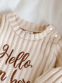 SHEIN Vintaside Kids 2件組新生兒男嬰套頭上衣褲套裝 甜美米色羅紋針織字母刺繡長袖圓領休閒生日秋季毛衣連身褲 羅紋袖口 - 卡其色 - 查看 4