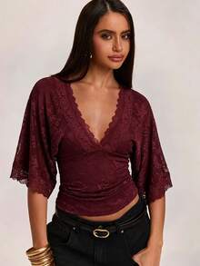 SHEIN BAE Elegantes, sexy Damen-Top mit tiefem V-Ausschnitt, Spitzen-Patchwork, Blumenmuster und transparentem Design, geeignet für Lässig, Ausgehen, Boho-Stil, Spitzen-Top, beiges Top, Sommer-Top - Bordeaux - Übersicht 1