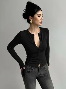 DAZY 女款半開襟前領長袖修身貼身T恤 - 黑色 - 查看 3