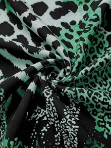 Velvienne Plus Size Asymmetrical Neck Long Sleeve Heart Pattern Print Casual Blouse One Shoulder Top - Dark Green - View 6