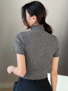 DAZY 女款純色立領短袖休閒針織上衣 - 深灰色 - 查看 4