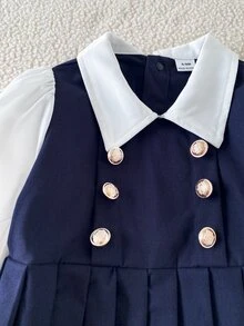 Souflis 1件女嬰秋冬深藍色領口長袖百褶洋裝，復古學院風優雅2合1拼接設計，金色鈕扣裝飾，收腰短洋裝，棉混紡面料，適合春秋日常穿著、旅行、度假、派對及多種場合 - 彩色 - 查看 5