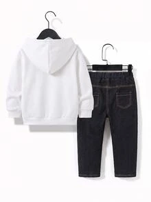 SHEIN Young Boys 2pcs/Set Street Cool Denim Look Spider Graphic Red Sweatshirt & Black Distressed Ripped High Stretchy Skinny Denim Jeans OutfitFor - Multicolor - View 2