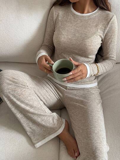 DAZY 2pcs/Set Women's Patchwork 2 In 1 Slim Fit T-Shirt & Straight Leg Long Pajama Pants Sleepwear Set