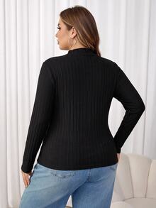 SHEIN CURVE+ Atasan Turtleneck Rajut Bergaris Pas Badan untuk Wanita Ukuran Besar, Kaos Campuran Katun untuk Musim Gugur/Dingin, Cocok untuk Ukuran 5XL-8XL - Hitam - View 2