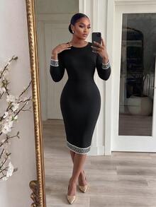 SHEIN Lady CURVE فستان أنيق بطبعة هندسية بياقة دائرية وأكمام طويلة مقاس كبير - الأسود - مشاهدة 6