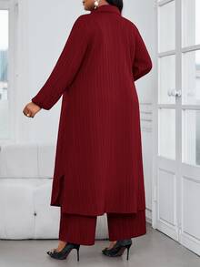 SHEIN Lady 秋冬休閒優雅上班穿搭 海軍藍梭織襯衫領主教袖口袋長袖大尺碼套裝 感恩節女裝兩件套 秋季服飾 曲線優雅感恩節女裝套裝 - 酒紅色 - 查看 2
