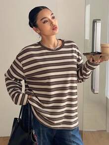 Dazy Plus 女款圓領休閒寬鬆長袖大尺碼街頭風時尚條紋T恤 - 巧克力棕 - 查看 4