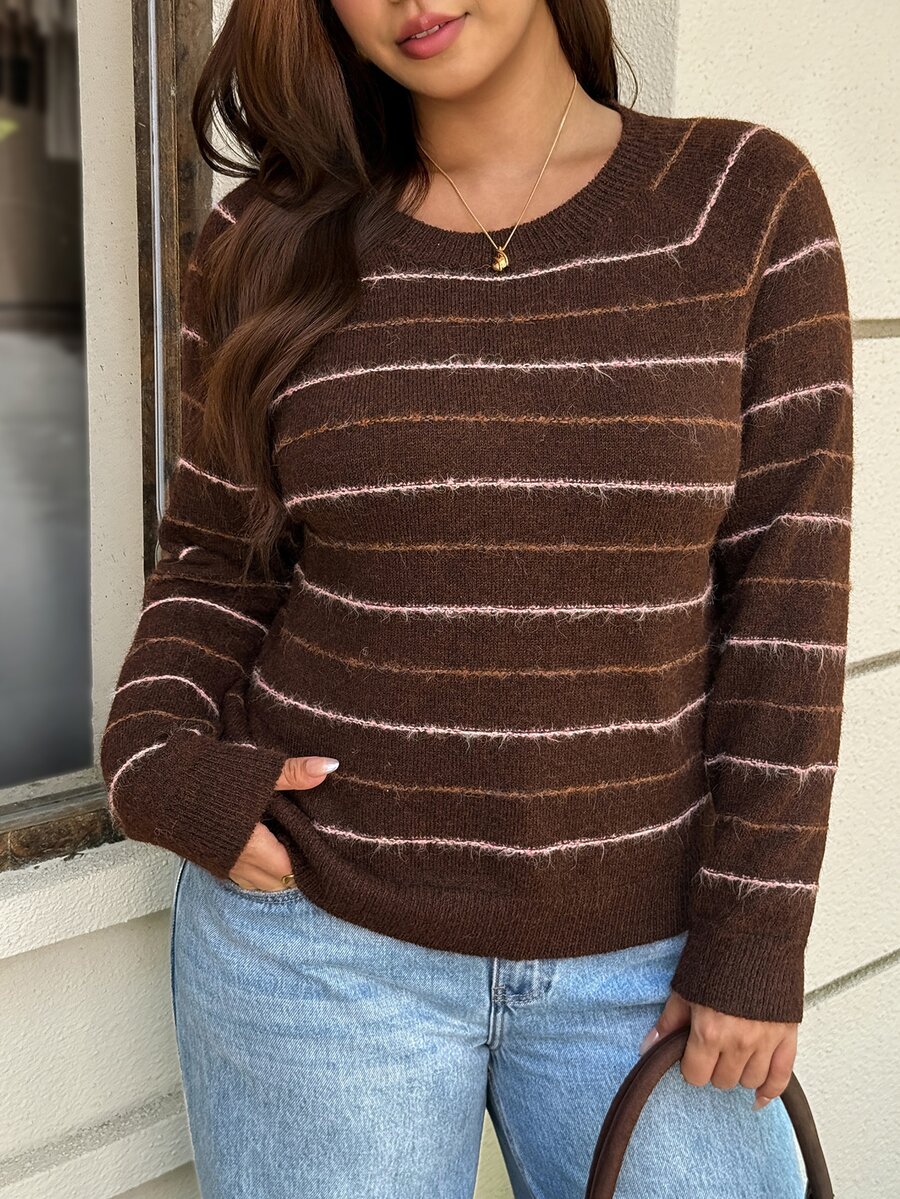 Easura Plus Size Casual Crew Neck Loose Fit Women's Pullover Sweater - Brown - View 1